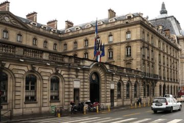 Travaux de retrait ou protection de matériaux amiantés dans les bâtiments de la Caisse des Dépôts de Paris